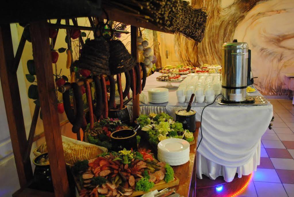 Hotel Nad Rzeczka Stary Toruń Екстериор снимка